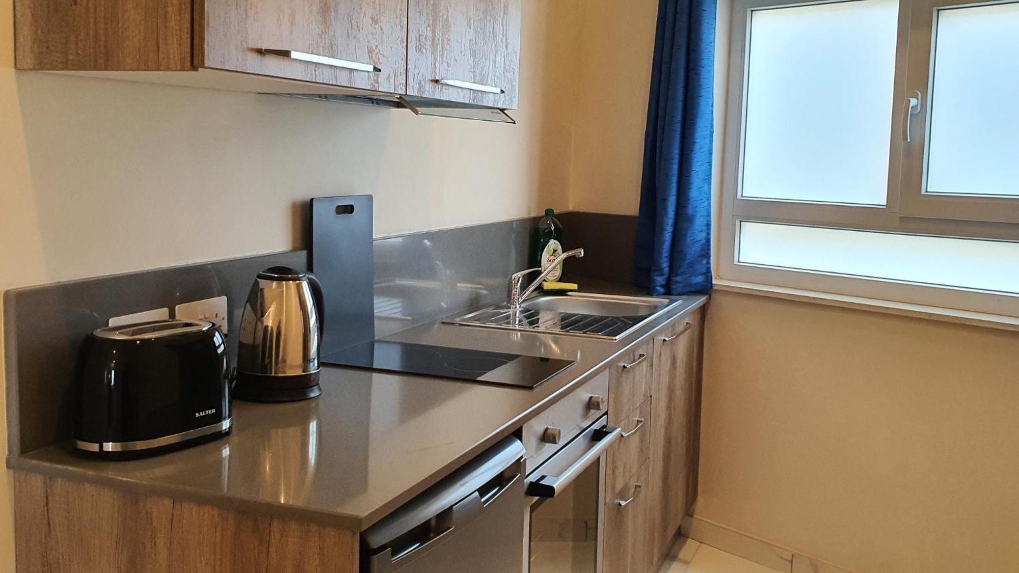 Bay Square Apartments San Pawl il-Baħar Eksteriør bilde